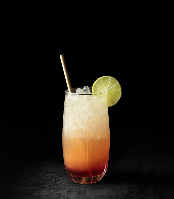 Tequila Sunrise en la barra de Gulliver