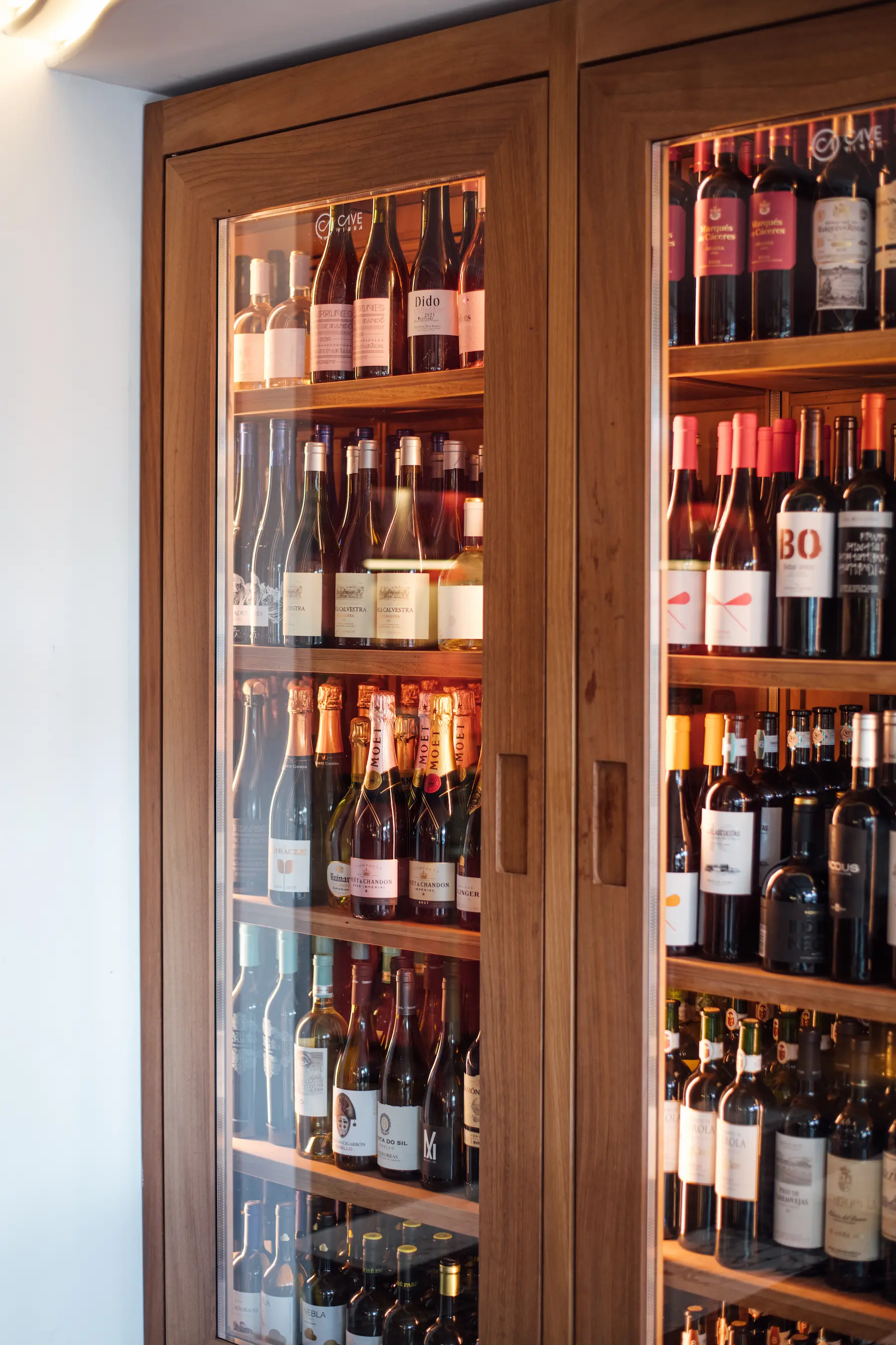Bodega y selección de vinos en Gulliver Valencia